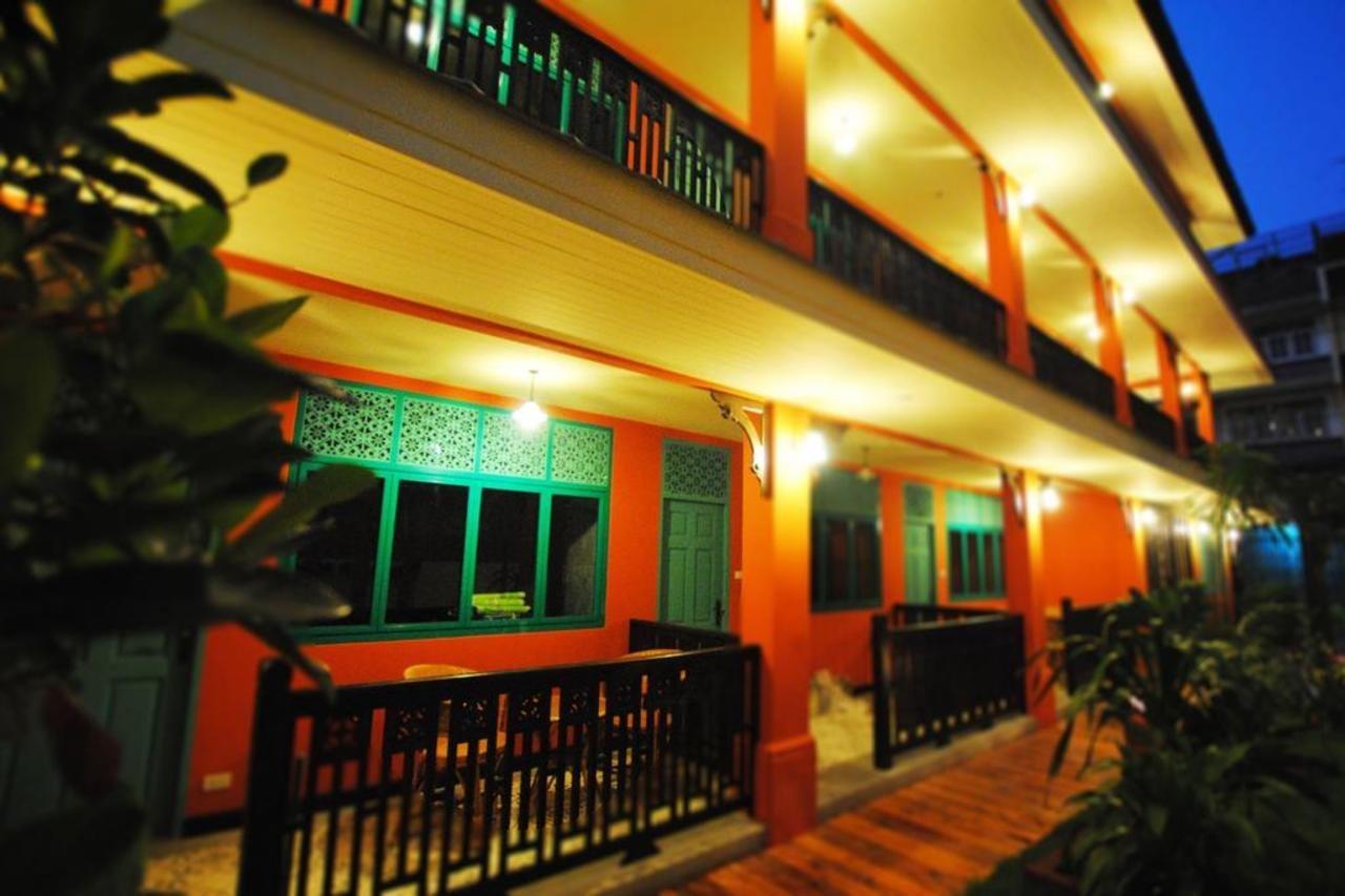 Focal Local Bed & Breakfast Bangkok Eksteriør bilde
