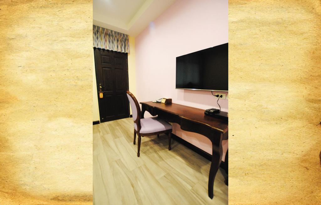 Focal Local Bed & Breakfast Bangkok Eksteriør bilde