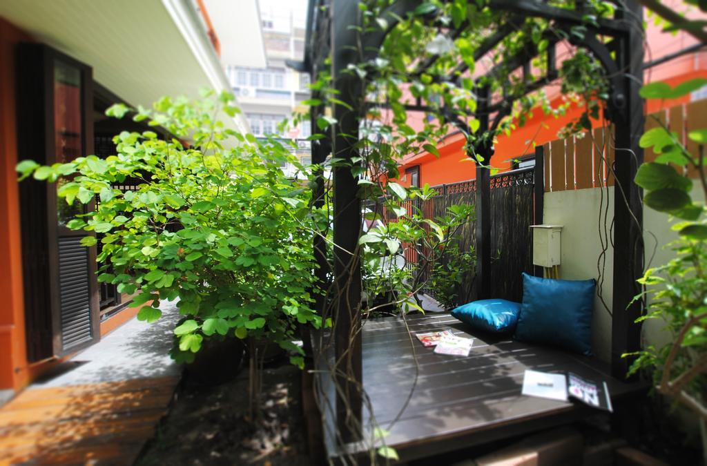 Focal Local Bed & Breakfast Bangkok Eksteriør bilde