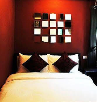 Focal Local Bed & Breakfast Bangkok Eksteriør bilde